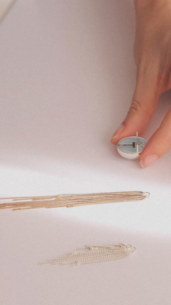 Nocturne modular sterling silver earring showcasing its versatile contemporary design by Carlota Guardia