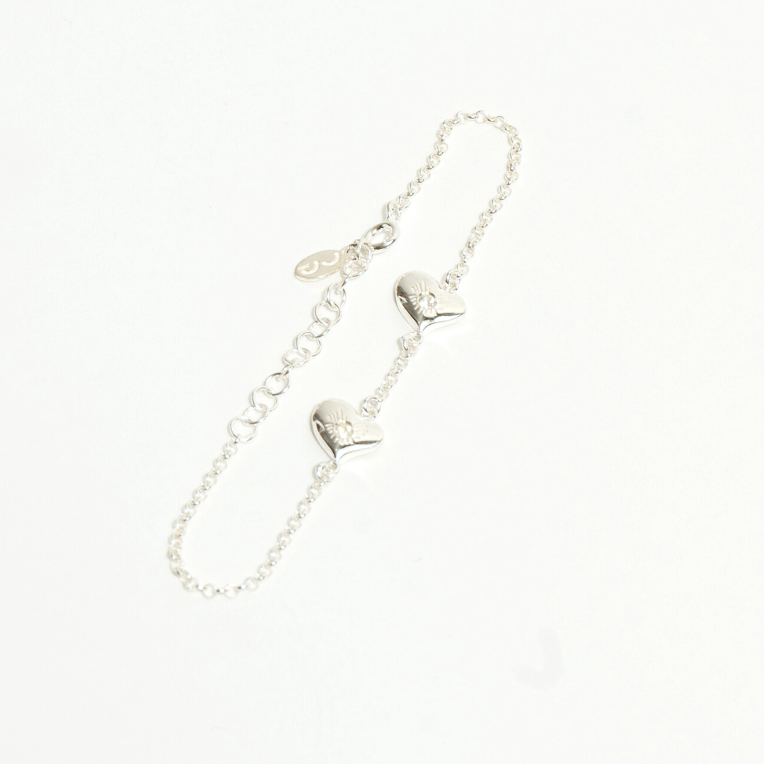 les-amours-chain-bracelet-recycled-silver-diamonds-front.png